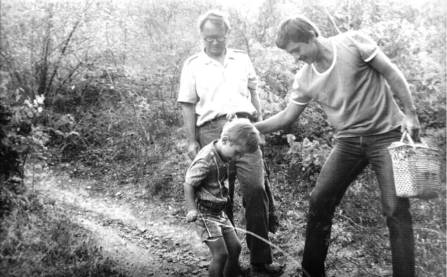 С сыном Вадимом и внуком Арсением. Середина 80-х годов