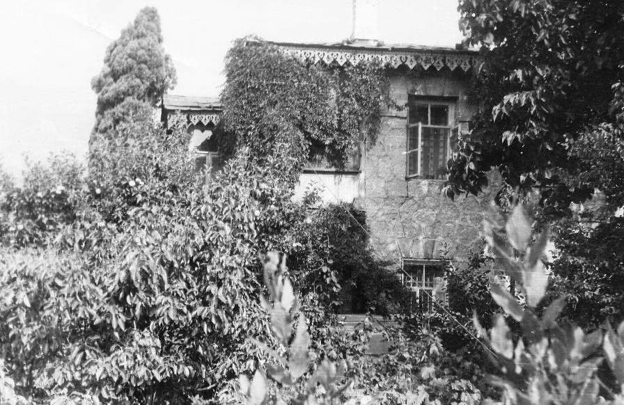 Дом в Гурзуфе по ул. Садовой, 9, в котором прошёл последний год жизни Евгения Петровича